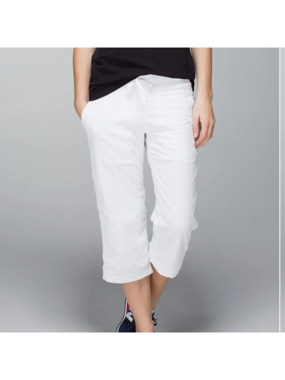 Lululemon Studio Crop *Liner White EEUC